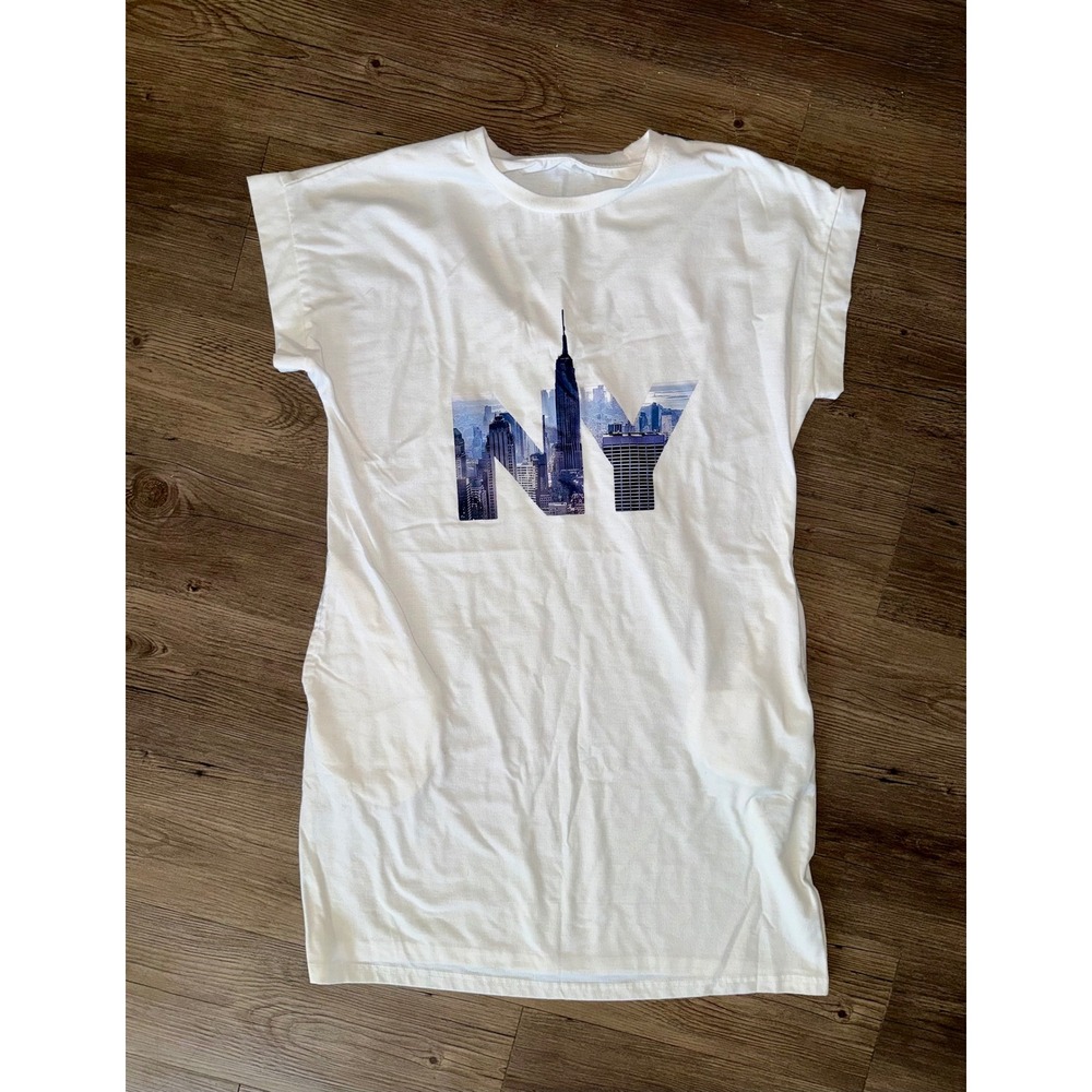 White New York City Skyline Graphic T-Shirt Dress Cuffed Short Sleeve Size M